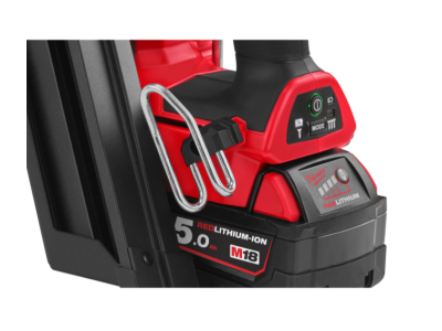 Milwaukee M18FFN-0C cordless taker kit with 2 pcs. M18B5 batteries and M12-18FC charger