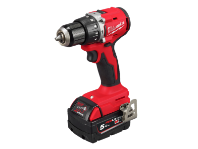 Milwaukee M18 BLPDRCMC-402C Безчетков ударен винтоверт с батерии, куфар и подарък