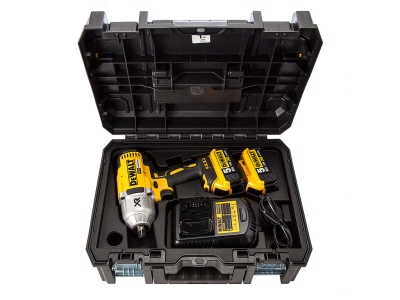 Cordless impact wrench Dewalt DCF899P2